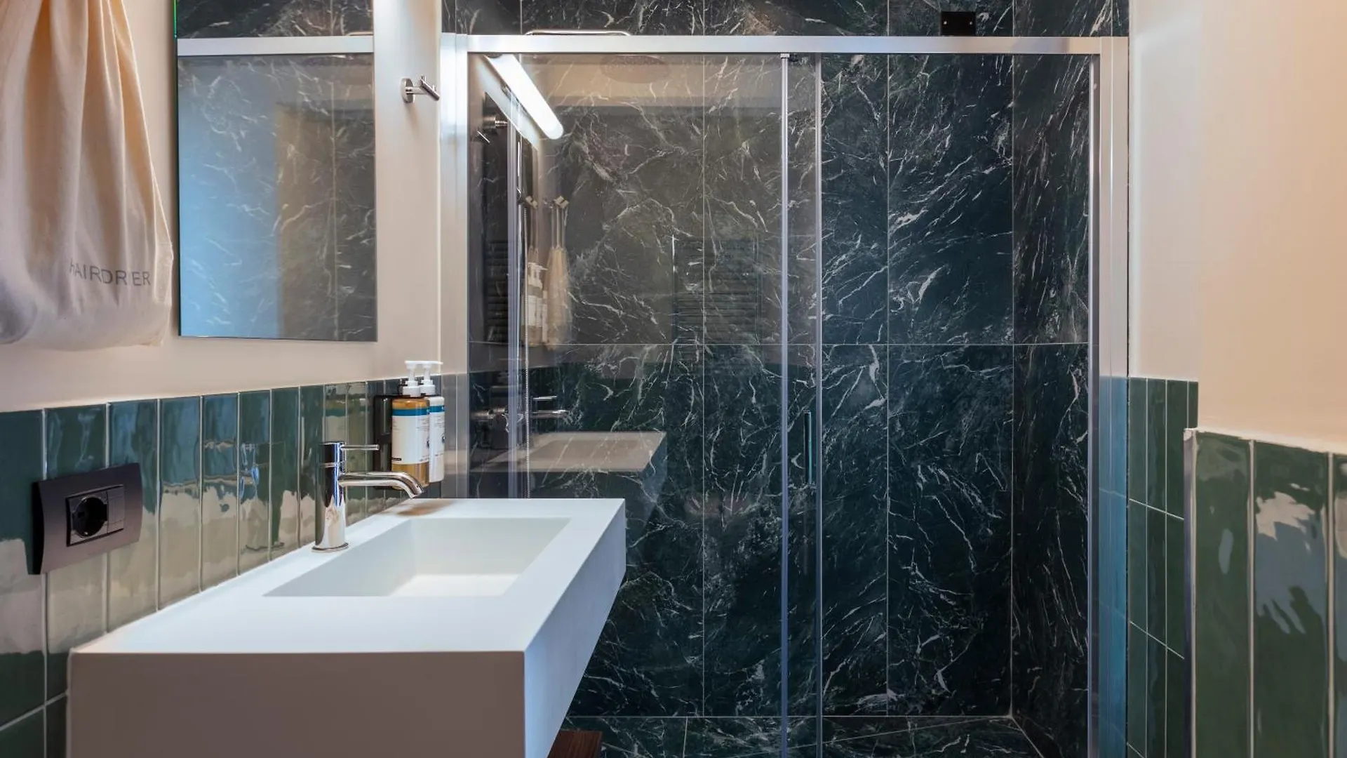 Hotel Numa Rome Barberini 4*,